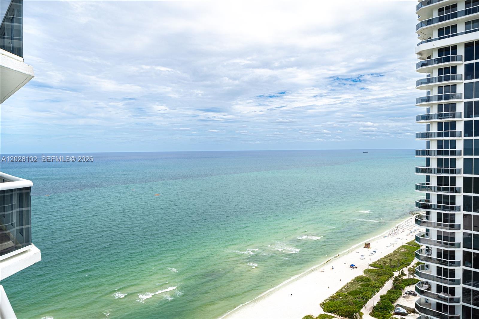 4779 Collins Ave #3504
