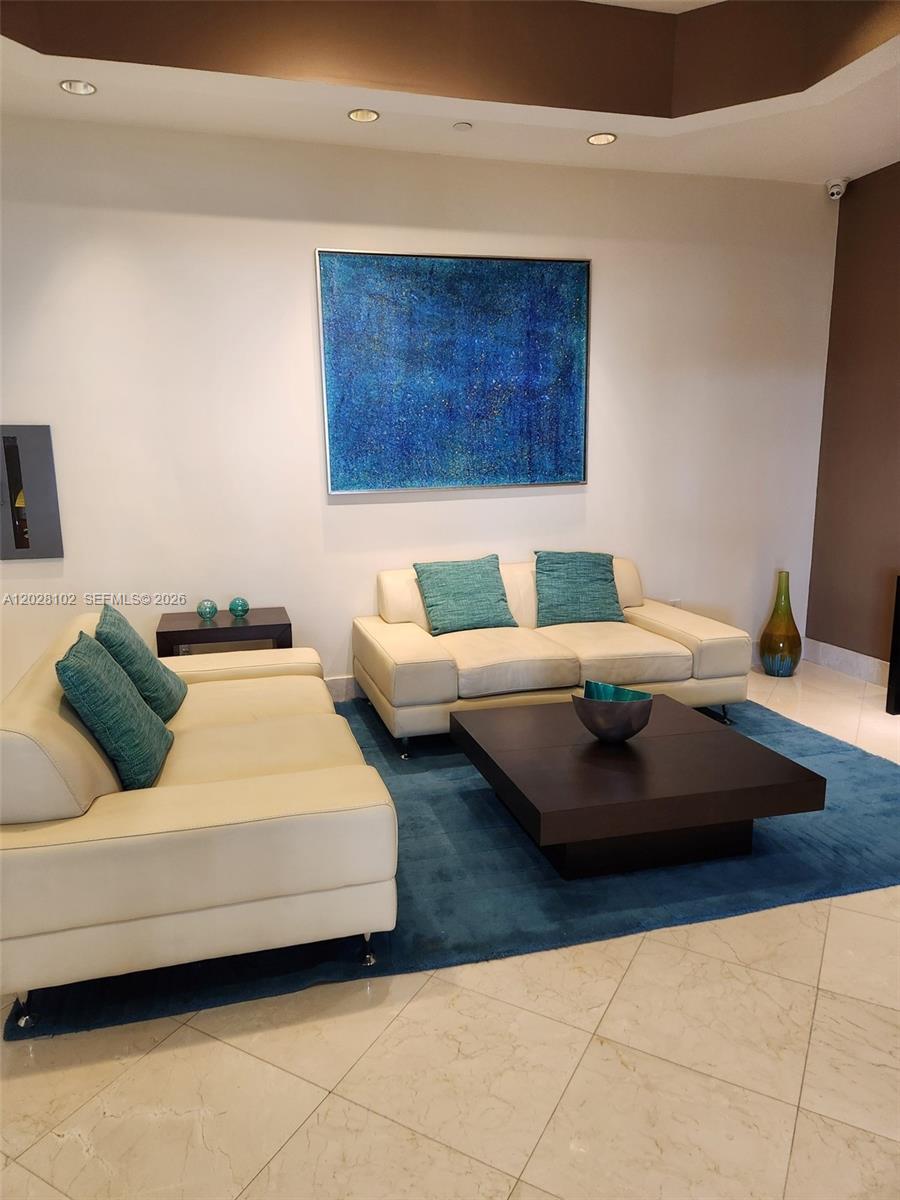 4779 Collins Ave #3504 Miami Beach, FL 33140