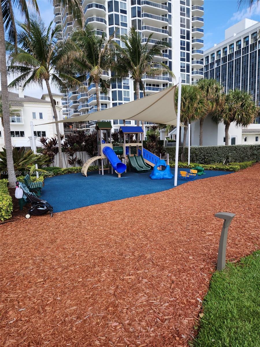 image Blue Diamond63