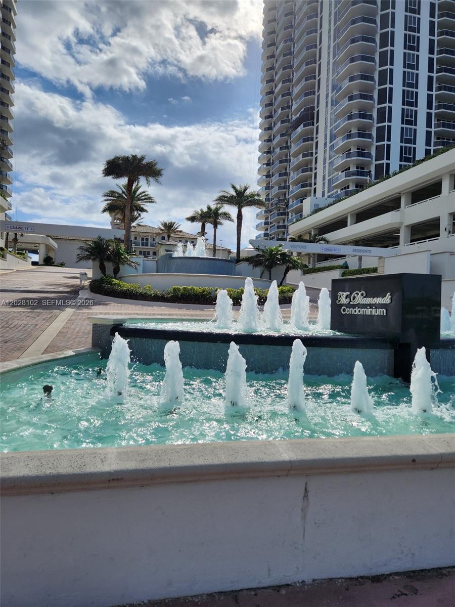 image Blue Diamond65