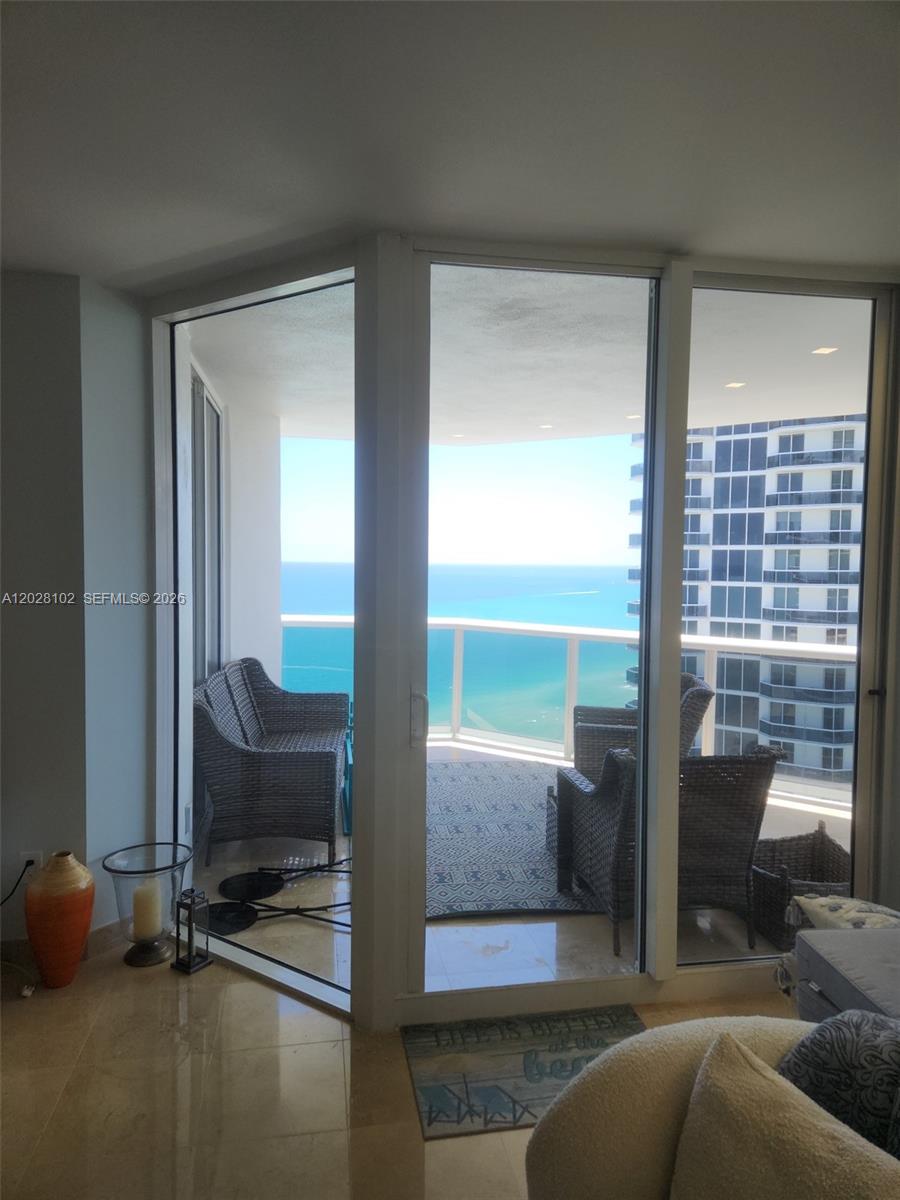 4779 Collins Ave #3504 Miami Beach, FL 33140