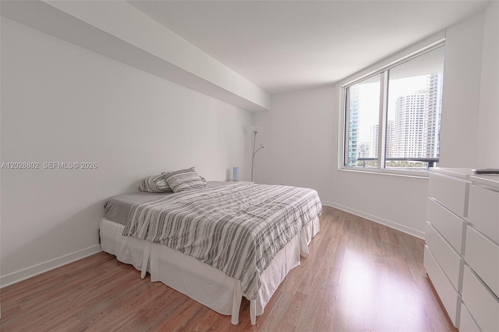 325 S Biscayne Blvd #821 Miami, FL 33131