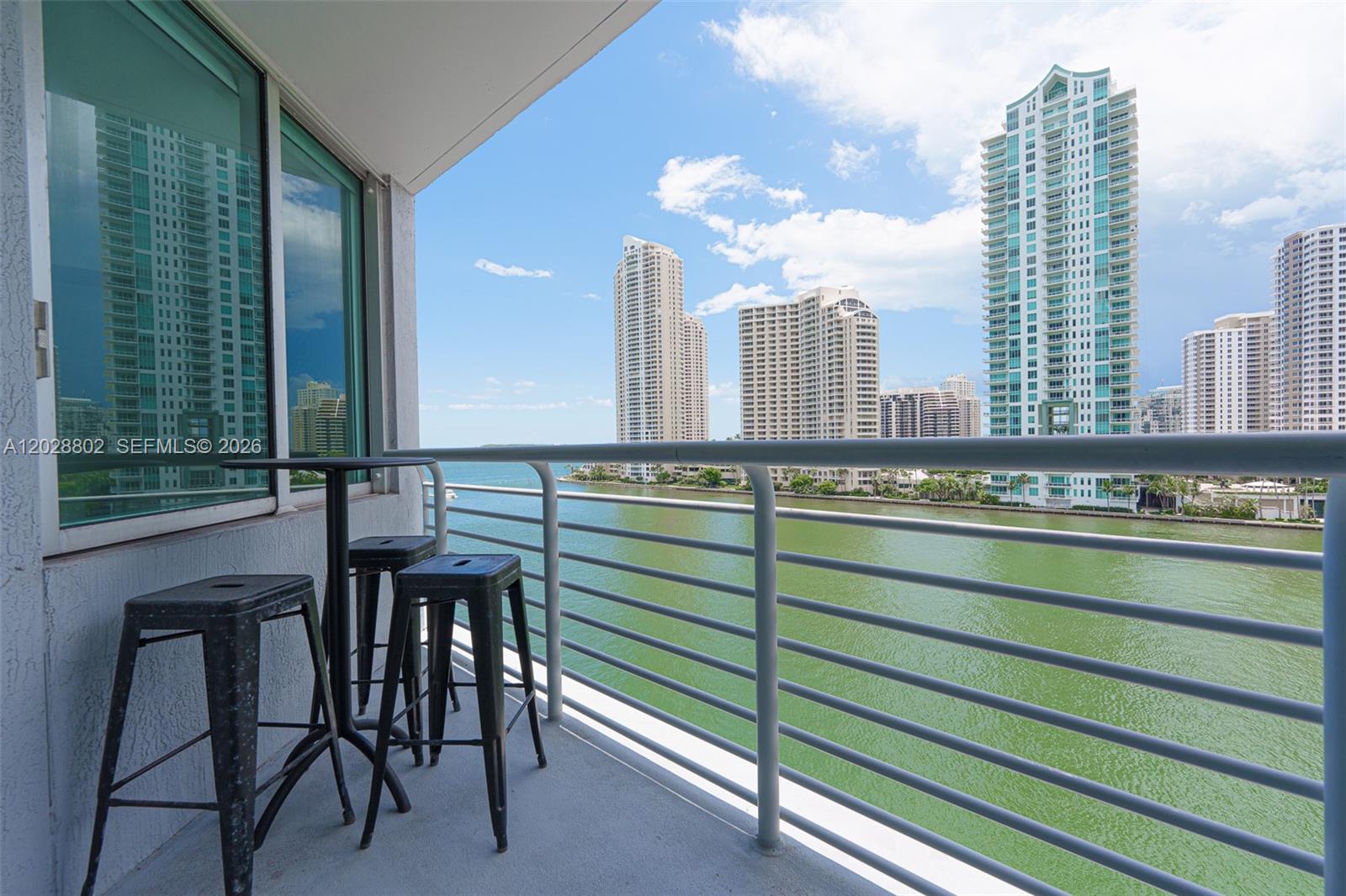 325 S Biscayne Blvd #821 Miami, FL 33131