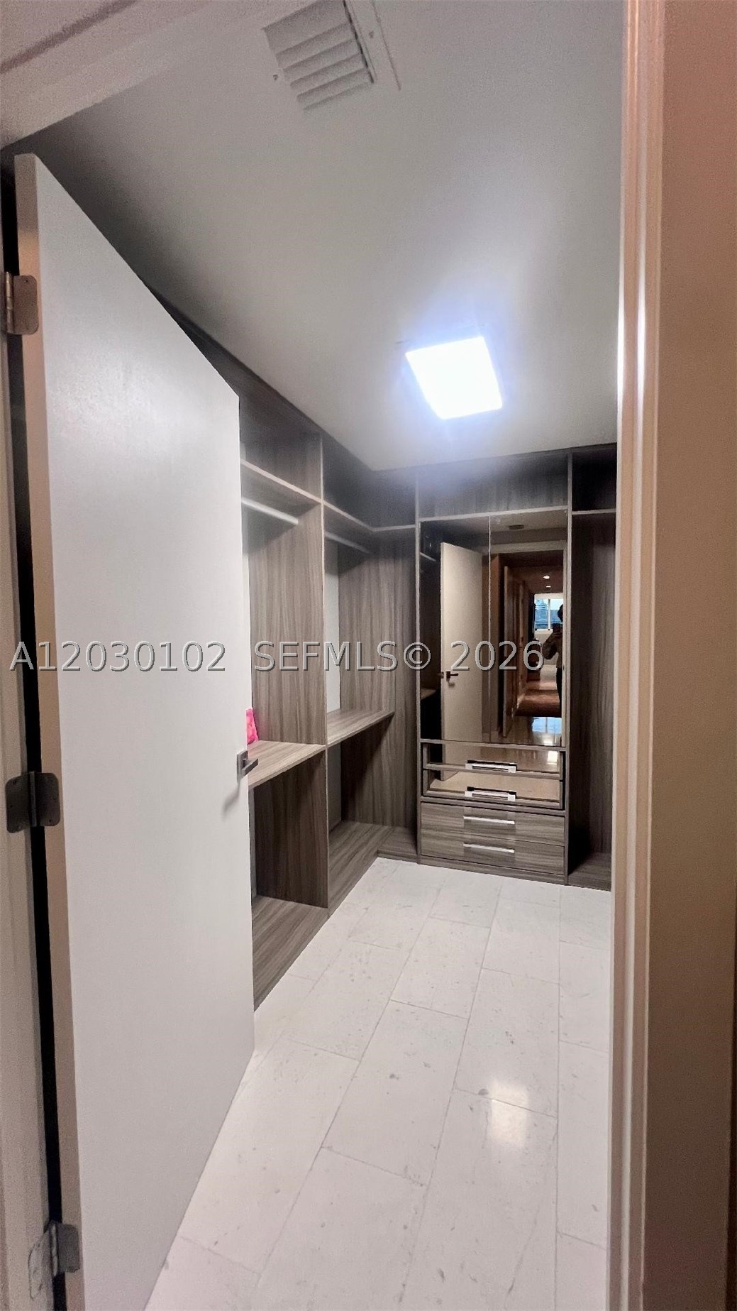 image The Bond on Brickell11