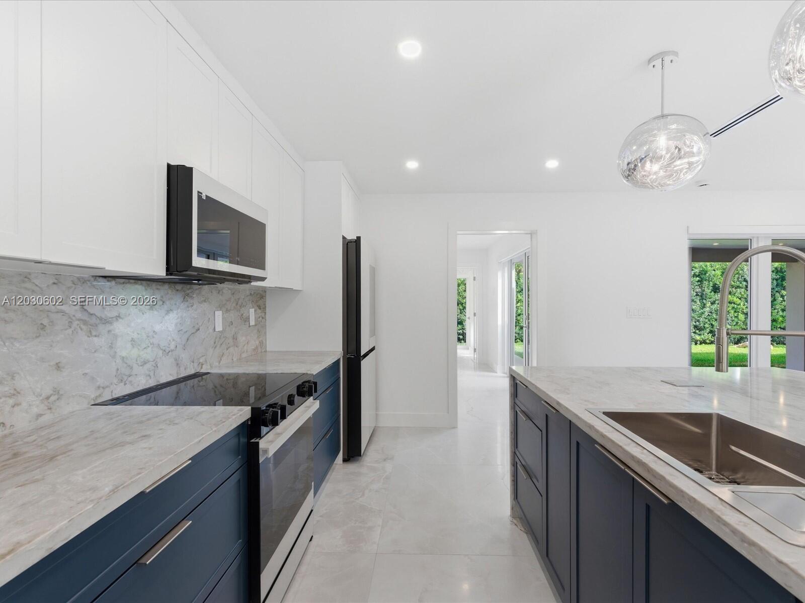 291 E Shore Dr E Miami, FL 33133