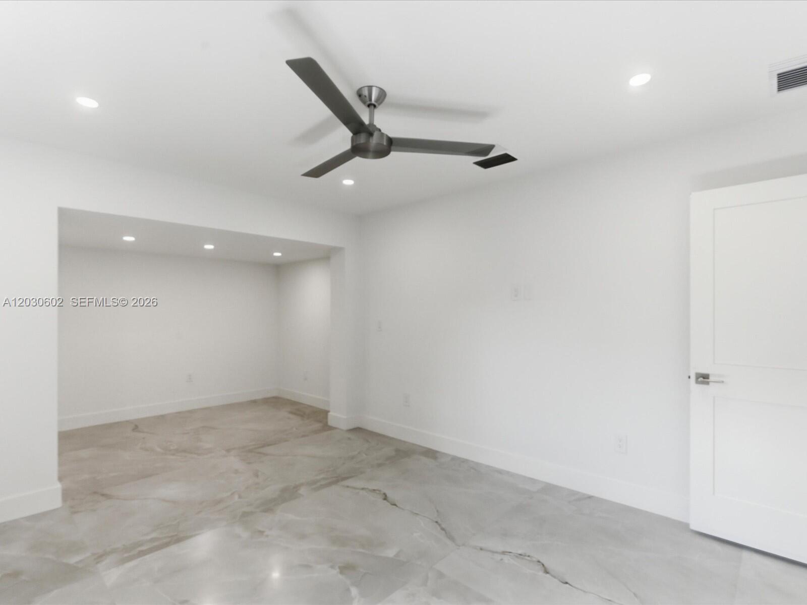 291 E Shore Dr E Miami, FL 33133