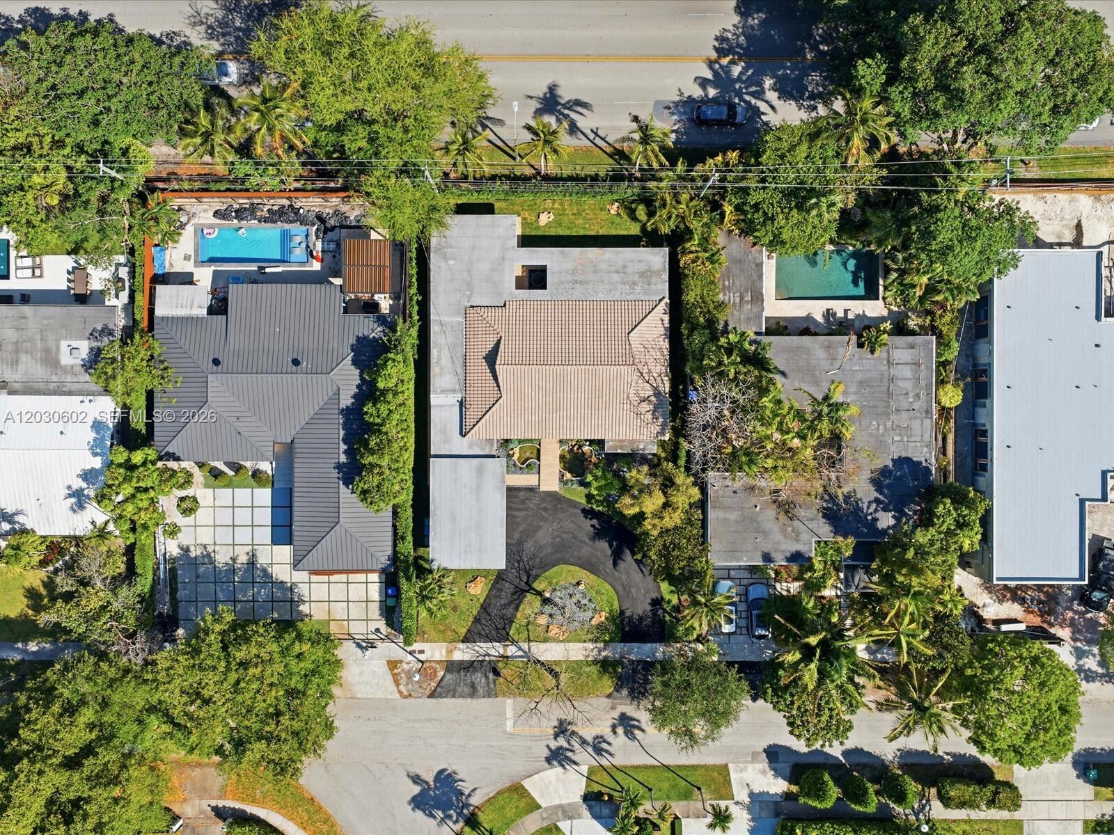 291 E Shore Dr E Miami, FL 33133