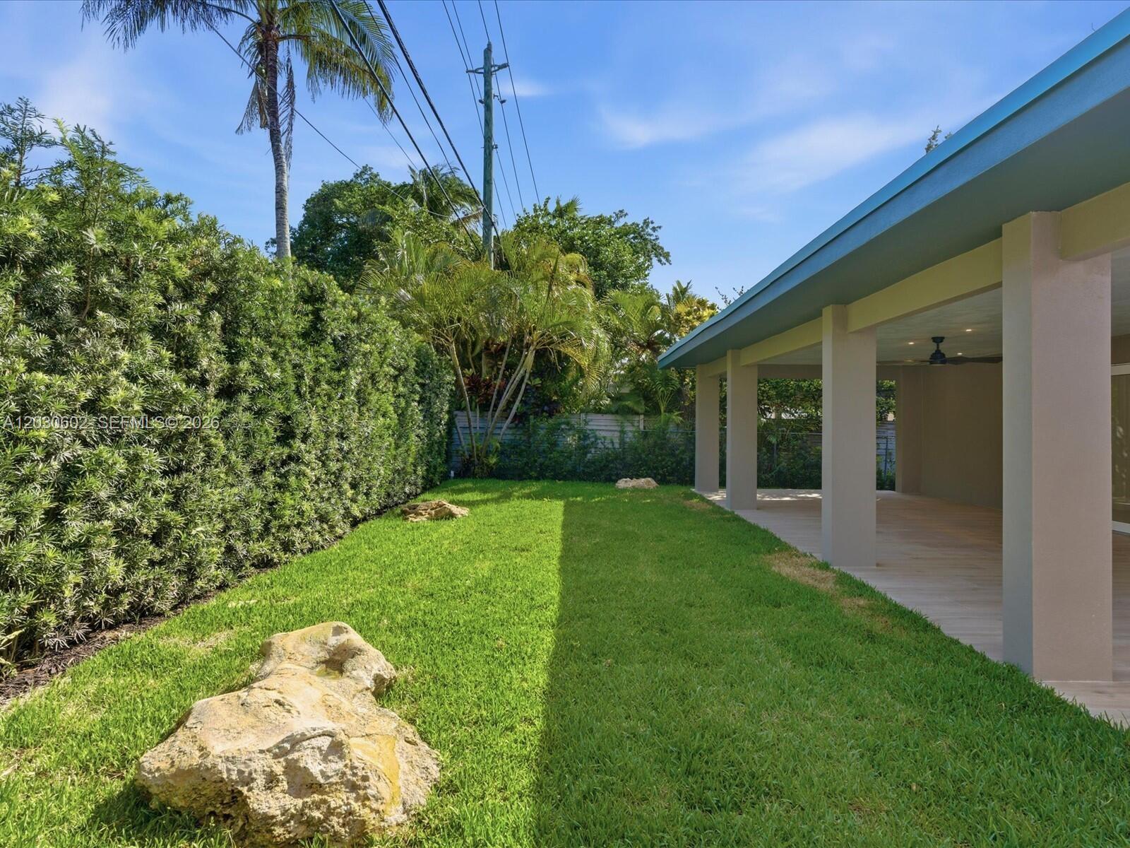 291 E Shore Dr E Miami, FL 33133