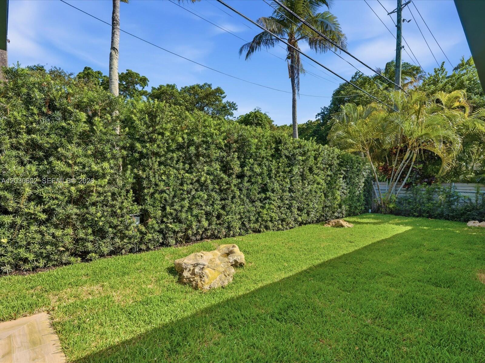 291 E Shore Dr E Miami, FL 33133