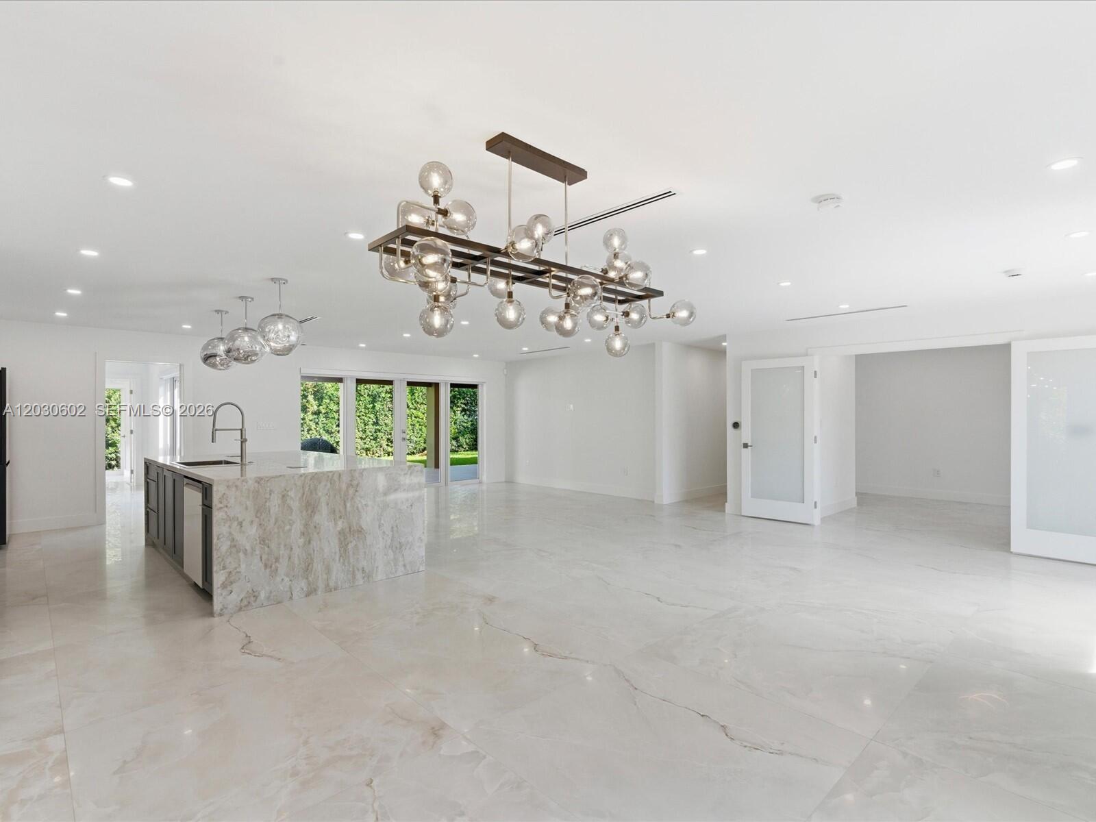 291 E Shore Dr E Miami, FL 33133