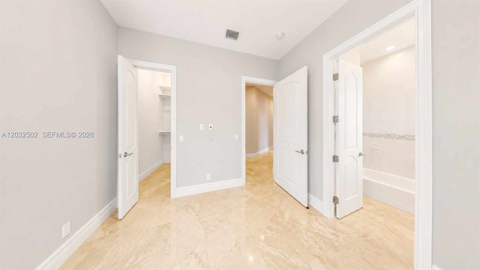 5751 SW 59th #5751 South Miami, FL 33143