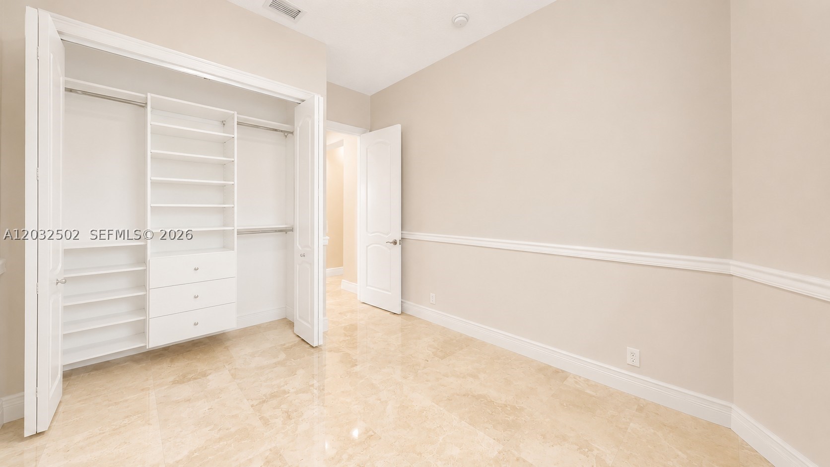 5751 SW 59th #5751 South Miami, FL 33143