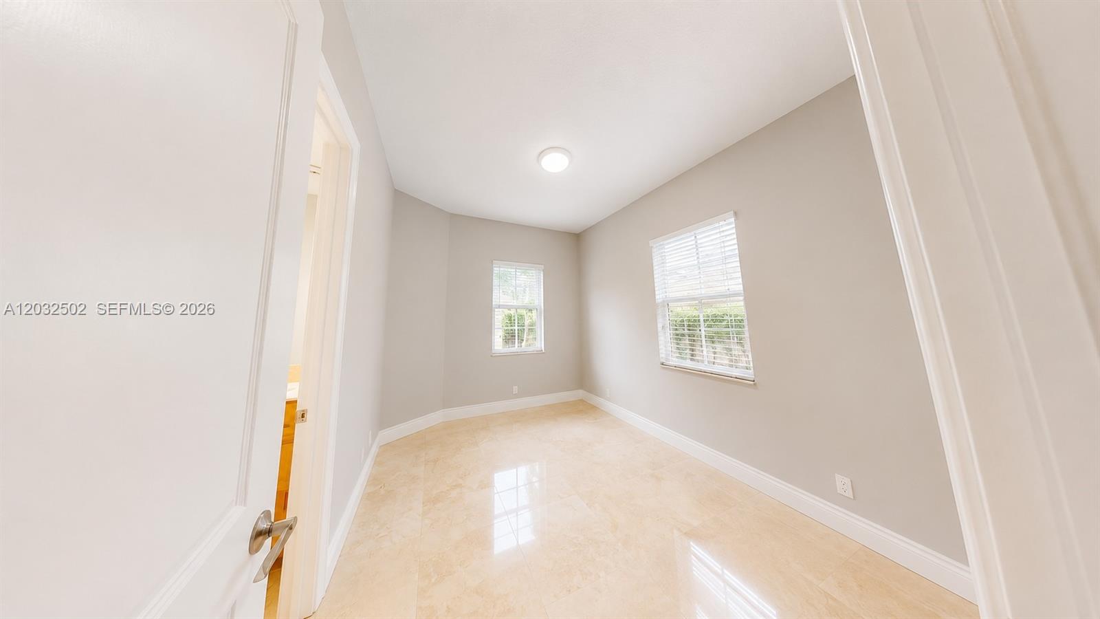5751 SW 59th #5751 South Miami, FL 33143