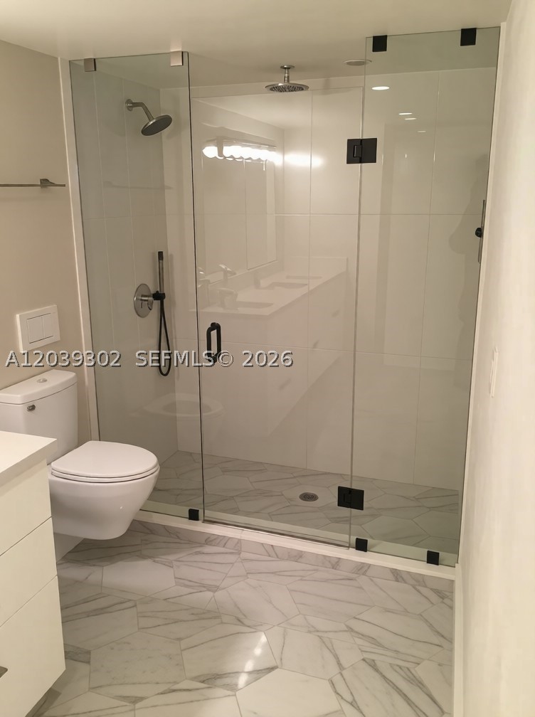 10180 W Bay Hbr Dr
