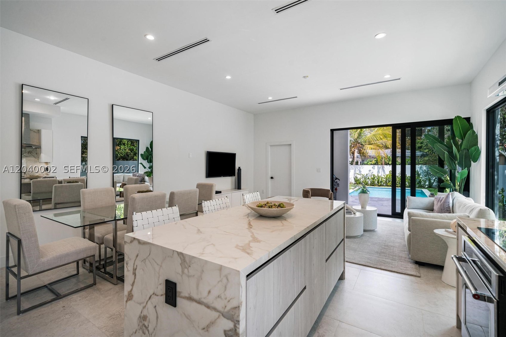 2939 SW 21st St Miami, FL 33145