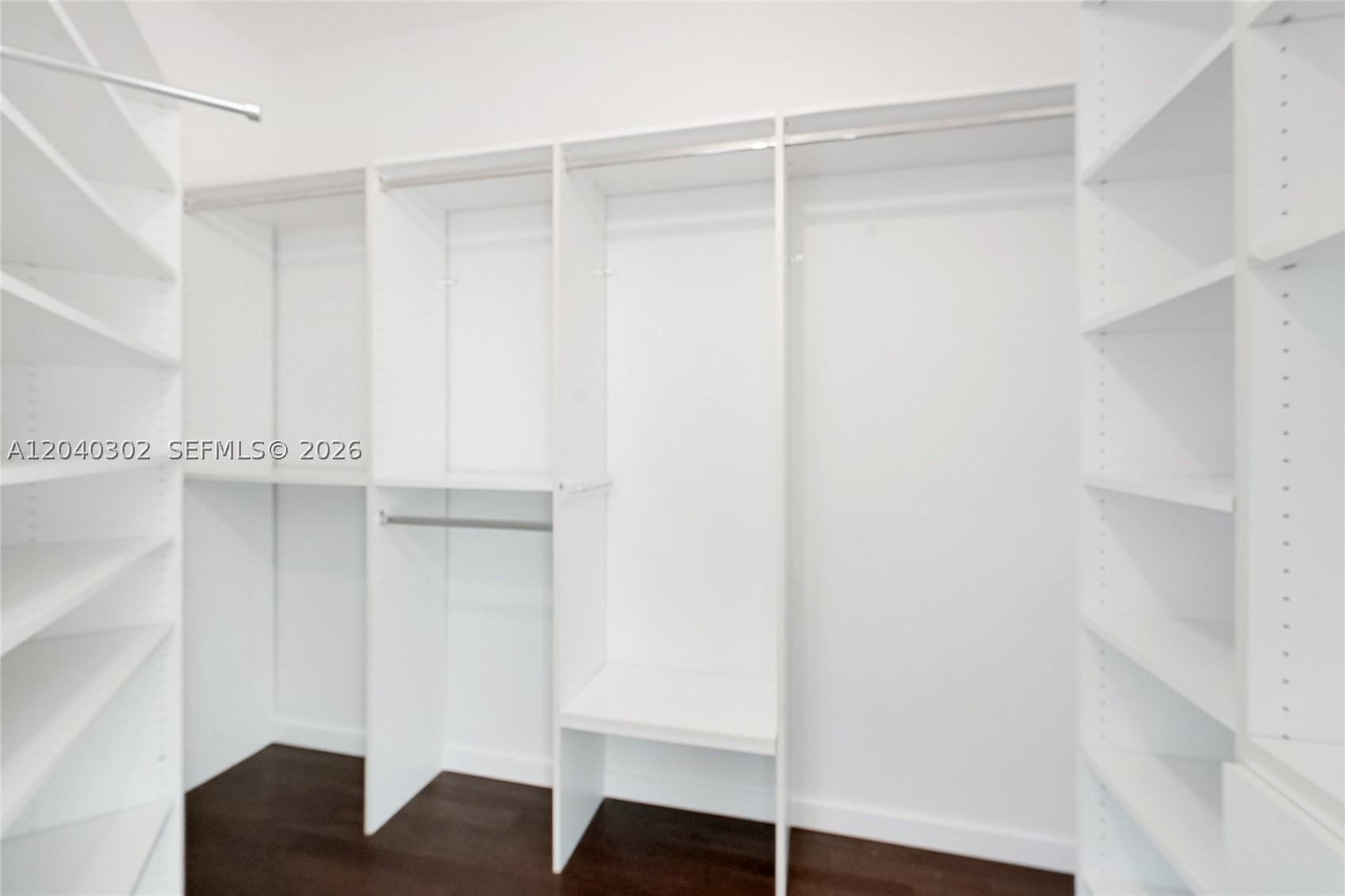 300 S Pointe Dr #405 Miami Beach, FL 33139