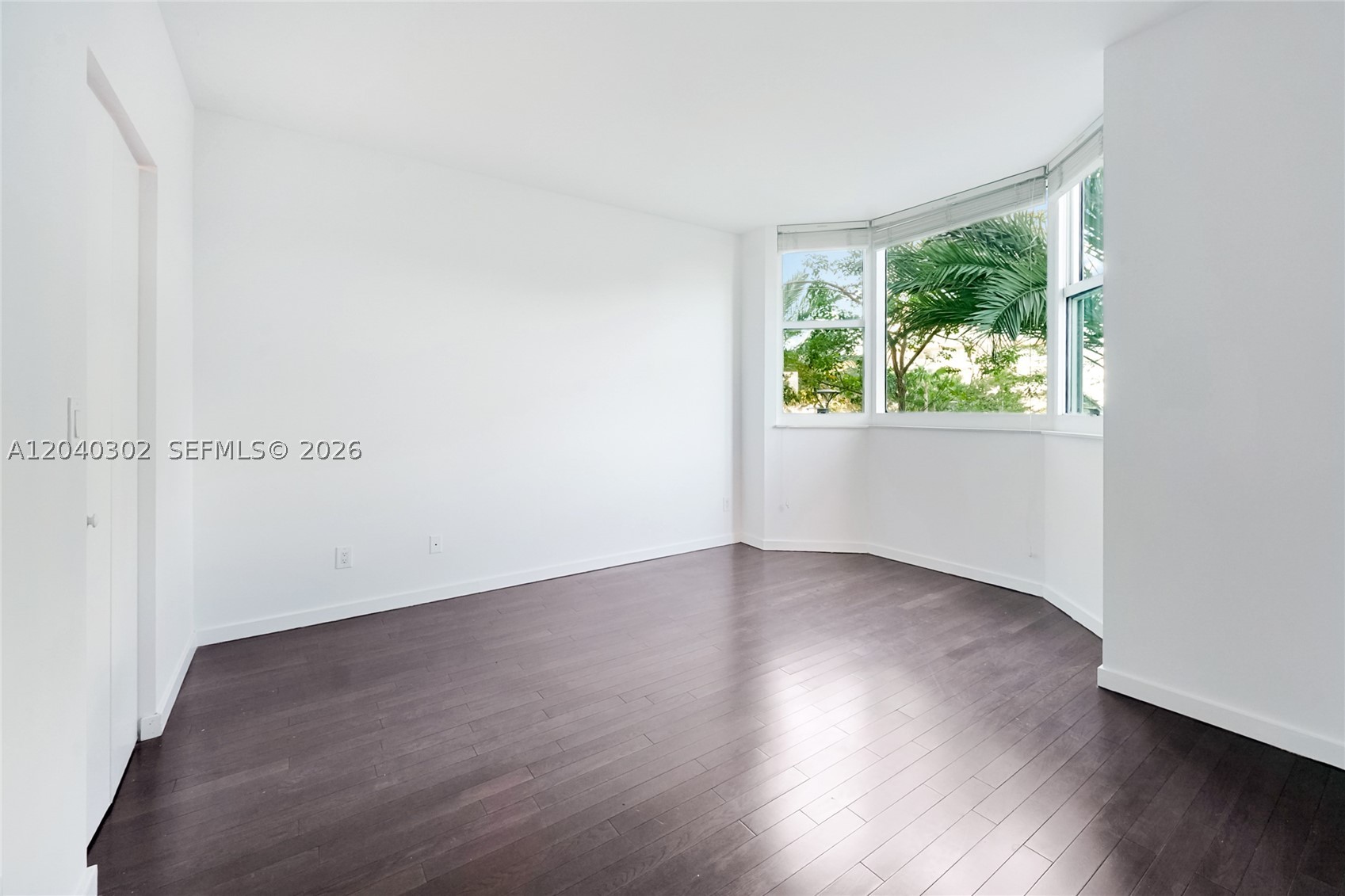 300 S Pointe Dr #405 Miami Beach, FL 33139
