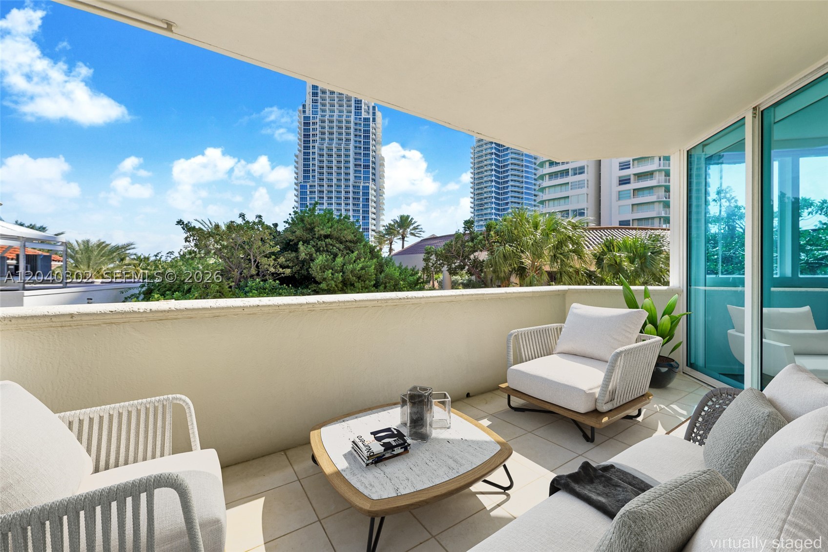 300 S Pointe Dr #405 Miami Beach, FL 33139