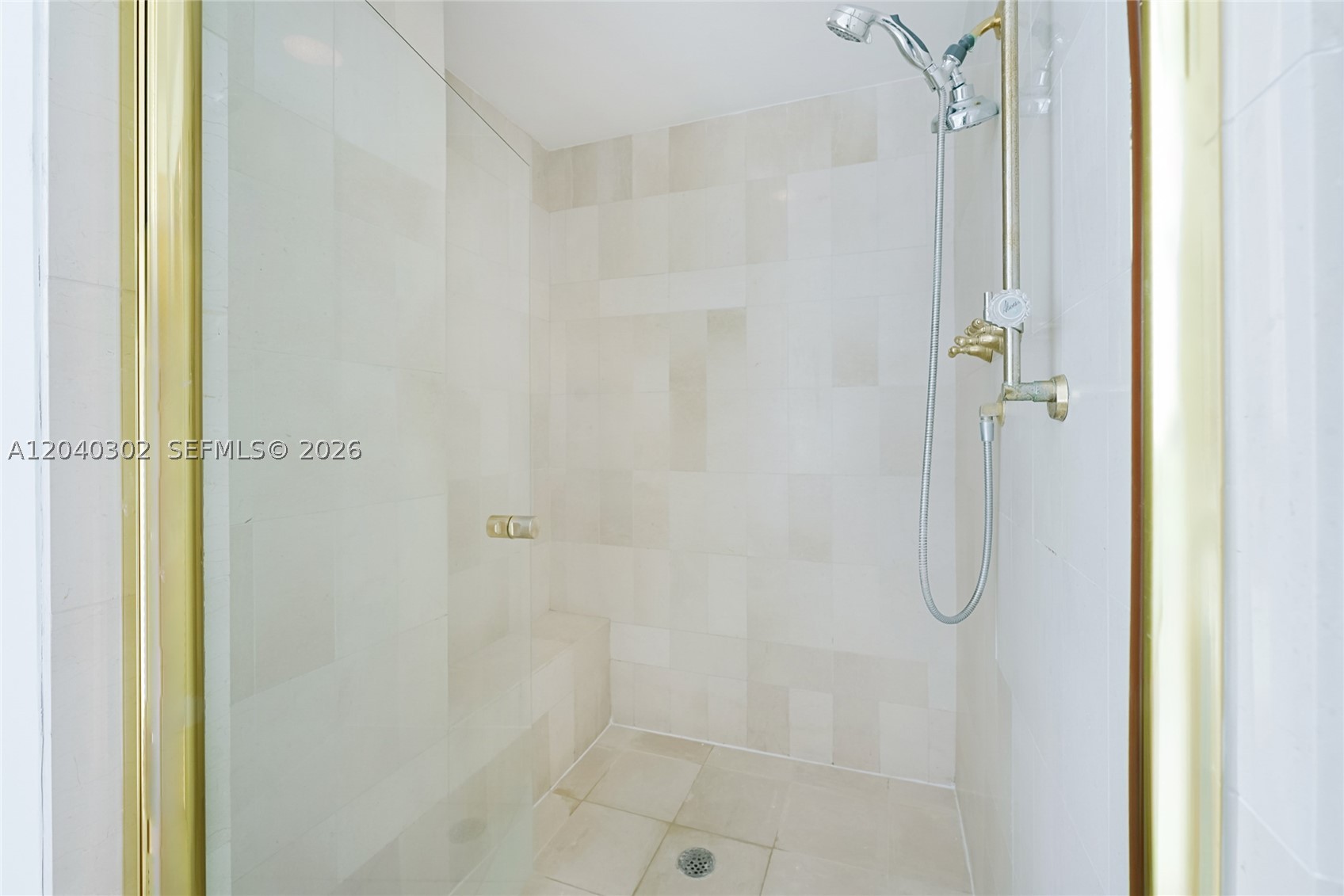 300 S Pointe Dr #405 Miami Beach, FL 33139