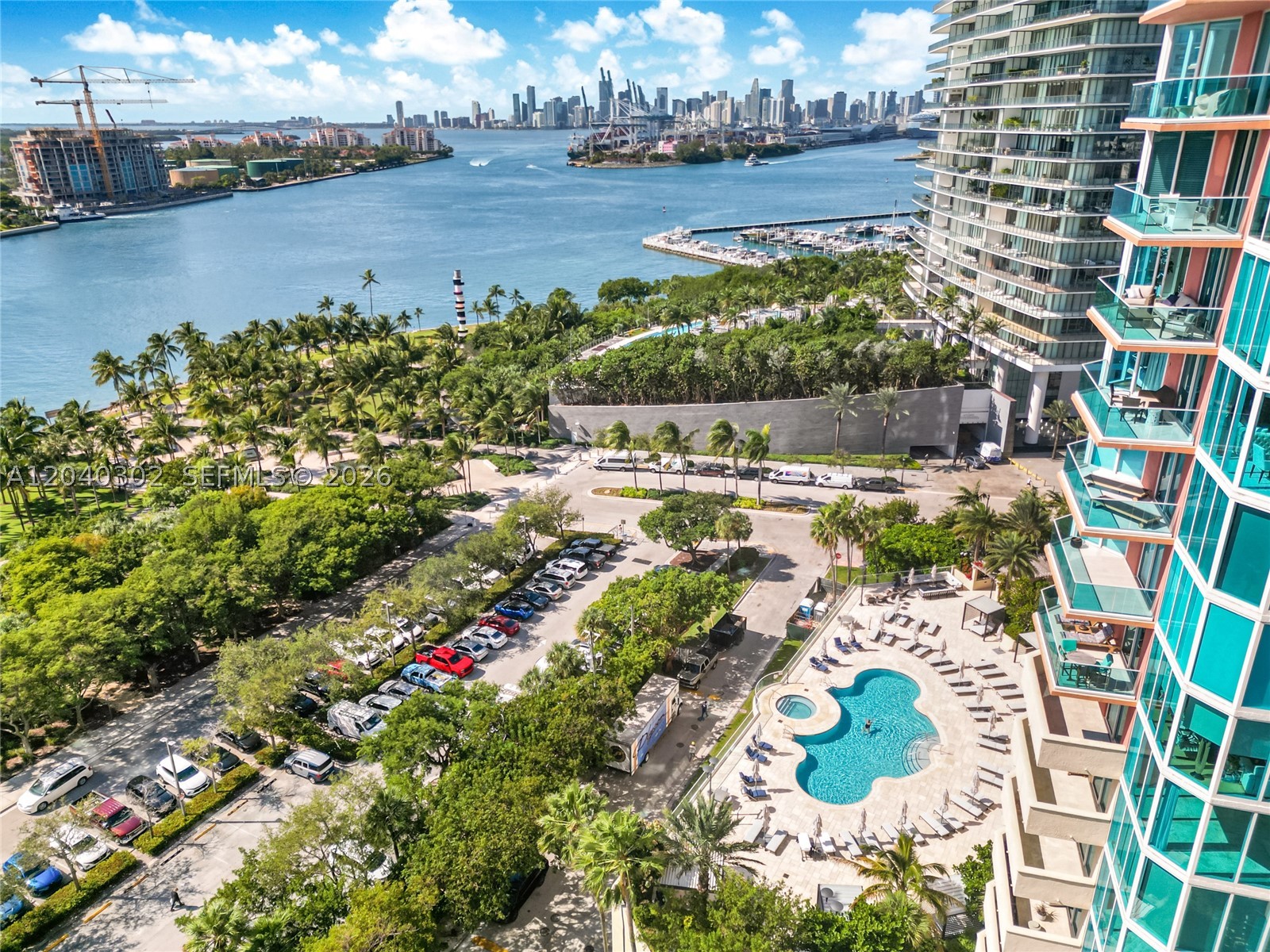 300 S Pointe Dr #405 Miami Beach, FL 33139
