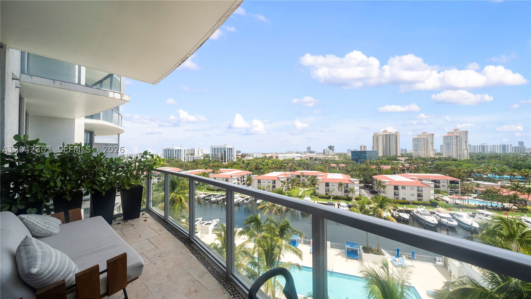 image Uptown Marina Lofts10