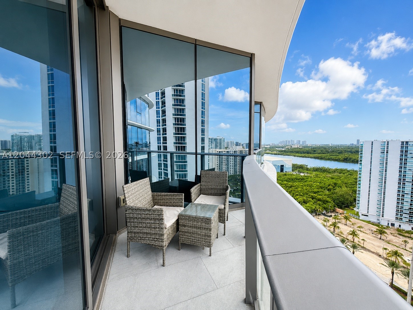 15701 Collins Ave #1703 Sunny Isles Beach, FL 33160