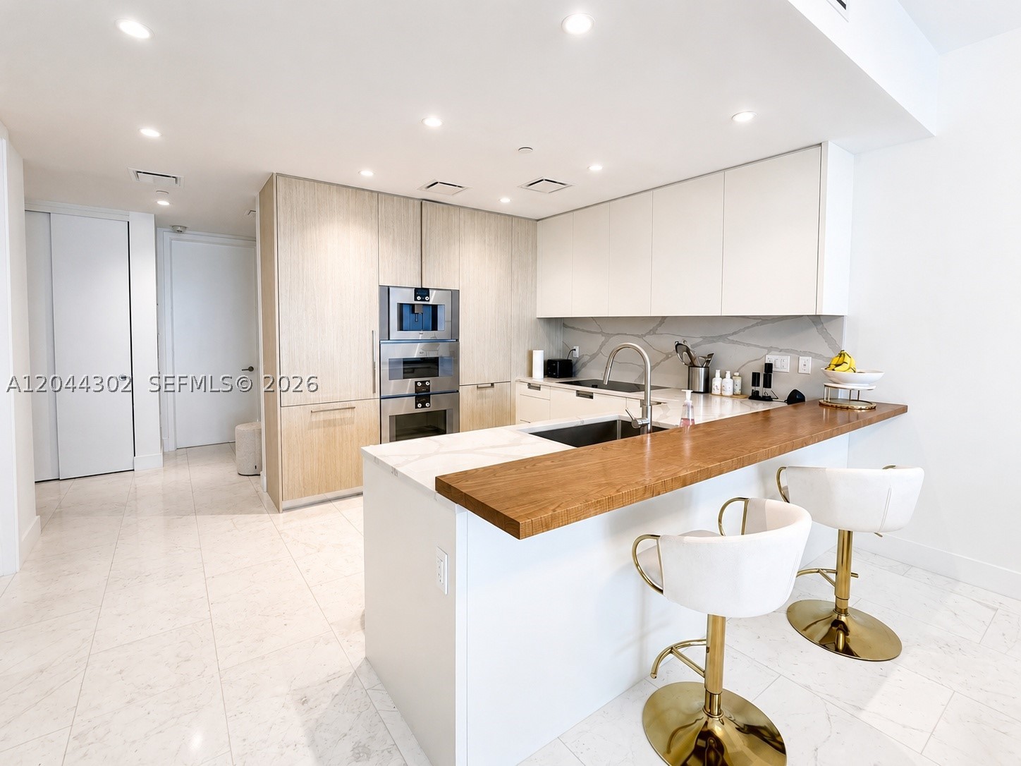 15701 Collins Ave #1703 Sunny Isles Beach, FL 33160