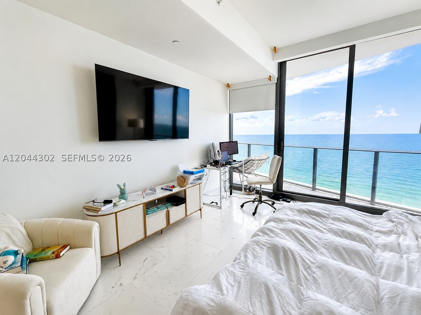 15701 Collins Ave #1703 Sunny Isles Beach, FL 33160