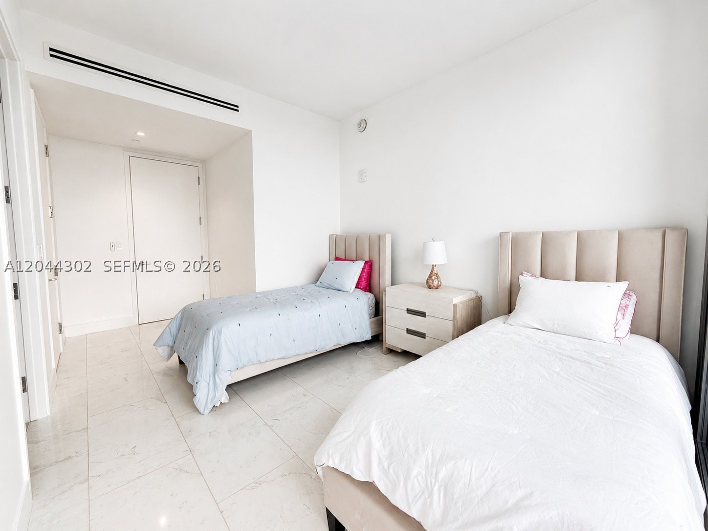 15701 Collins Ave #1703 Sunny Isles Beach, FL 33160