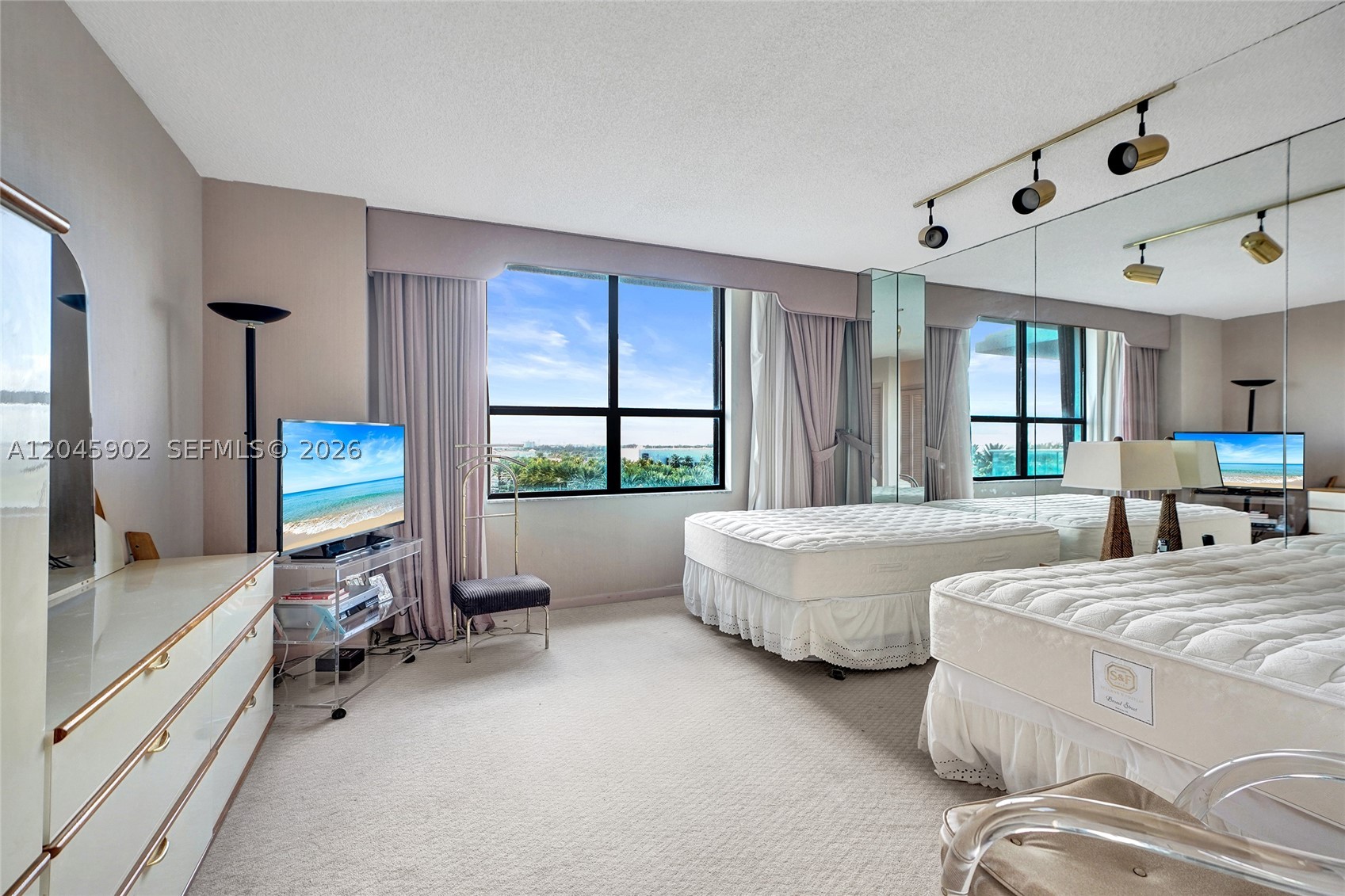 9801 Collins Ave #8S Bal Harbour, FL 33154