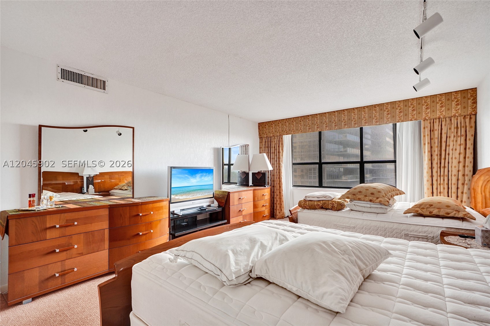 9801 Collins Ave #8S Bal Harbour, FL 33154