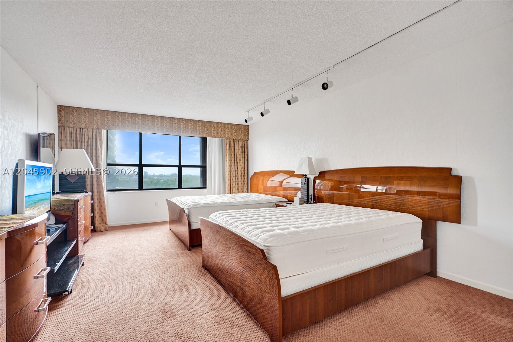 9801 Collins Ave #8S Bal Harbour, FL 33154