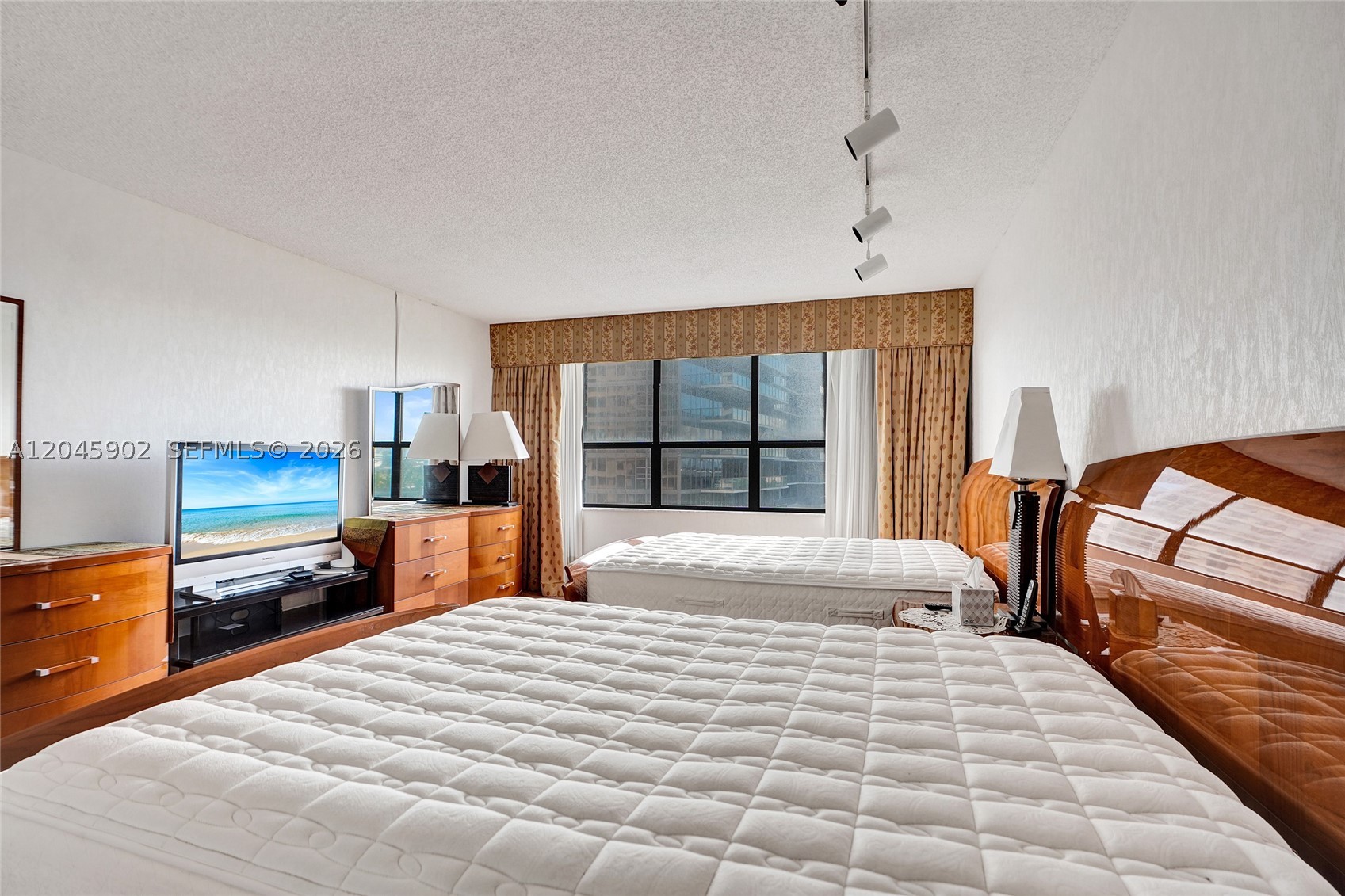 9801 Collins Ave #8S Bal Harbour, FL 33154