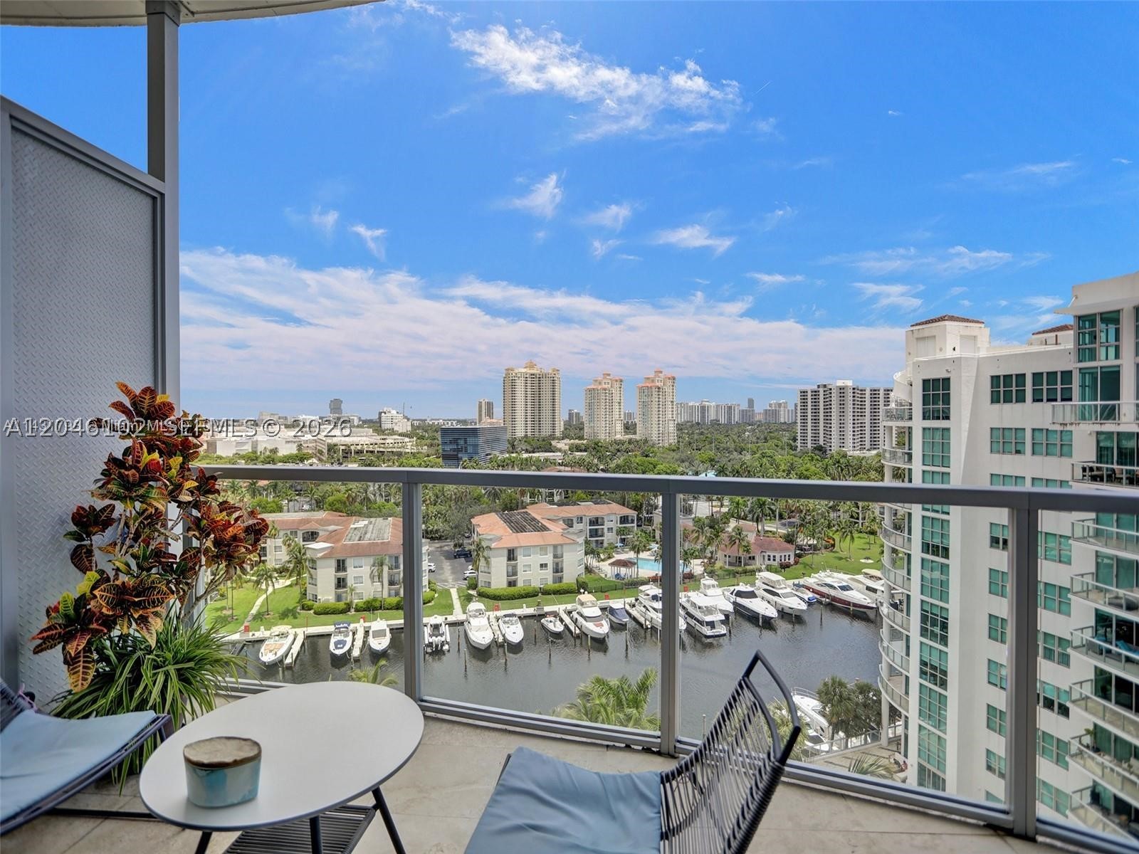 image Uptown Marina Lofts1