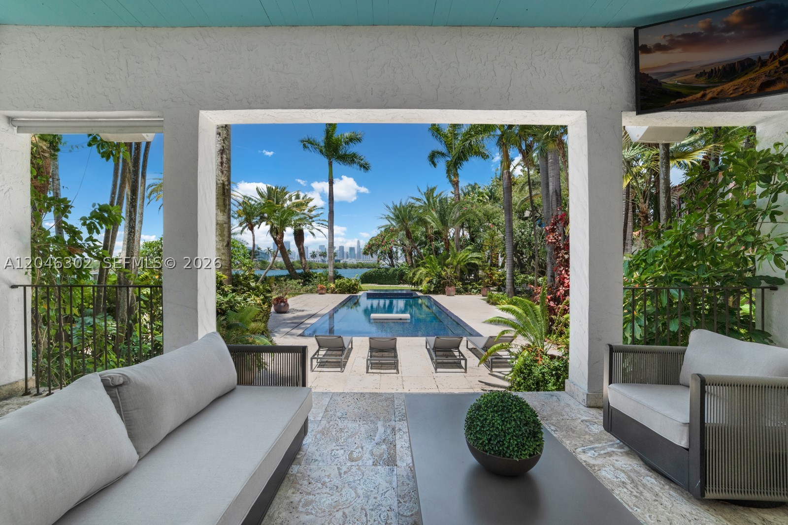 16 Palm Ave Miami Beach, FL 33139