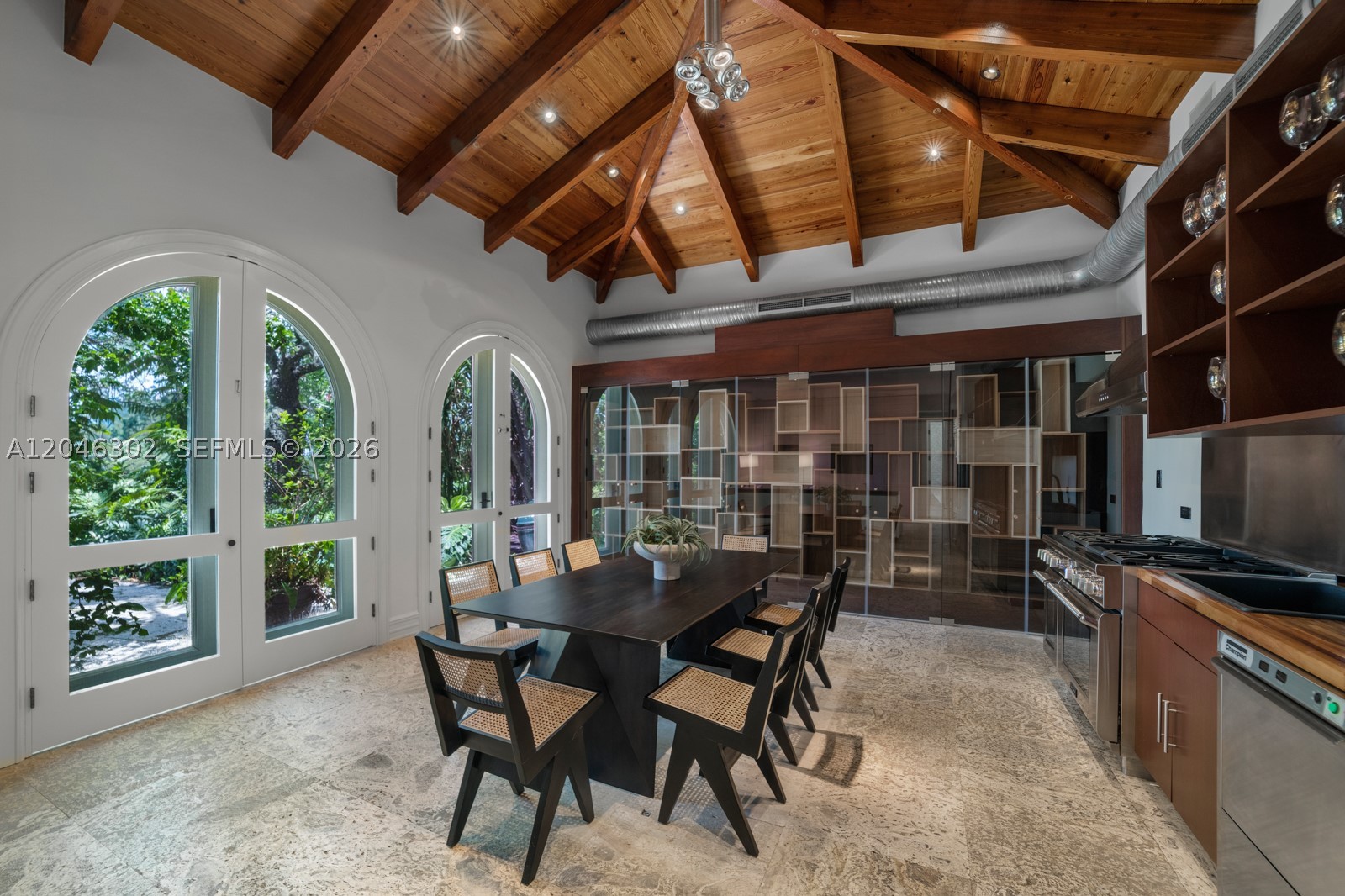 16 Palm Ave Miami Beach, FL 33139