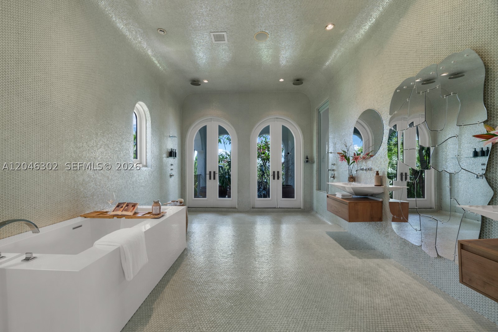 16 Palm Ave Miami Beach, FL 33139