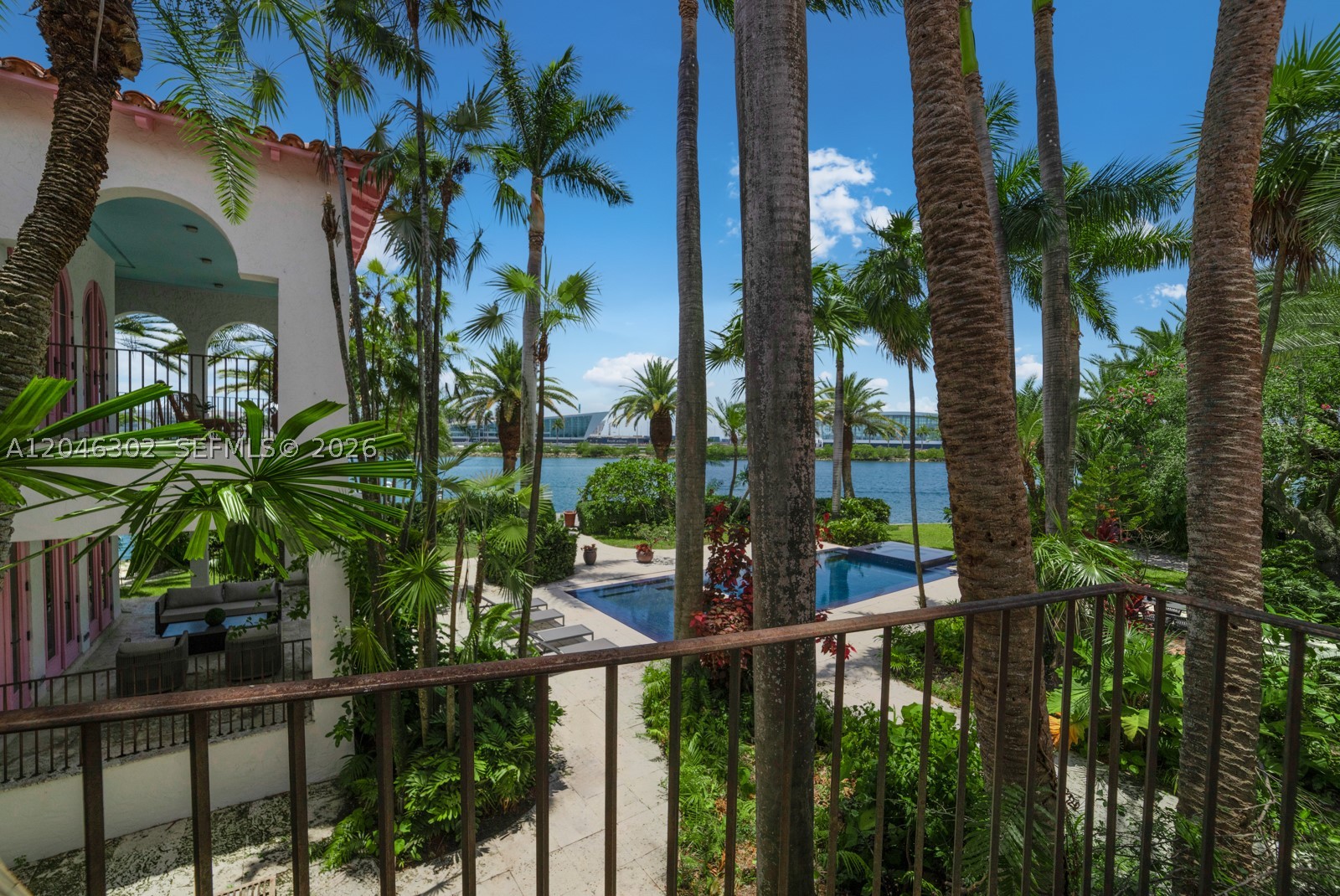16 Palm Ave Miami Beach, FL 33139