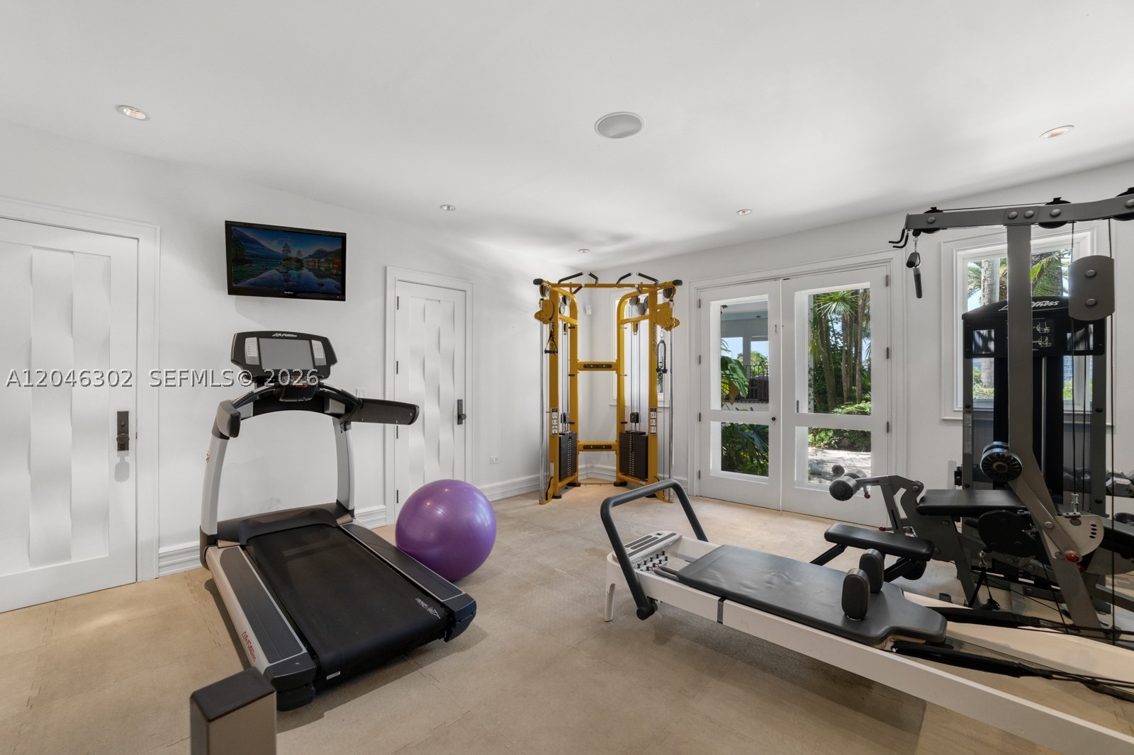 16 Palm Ave Miami Beach, FL 33139
