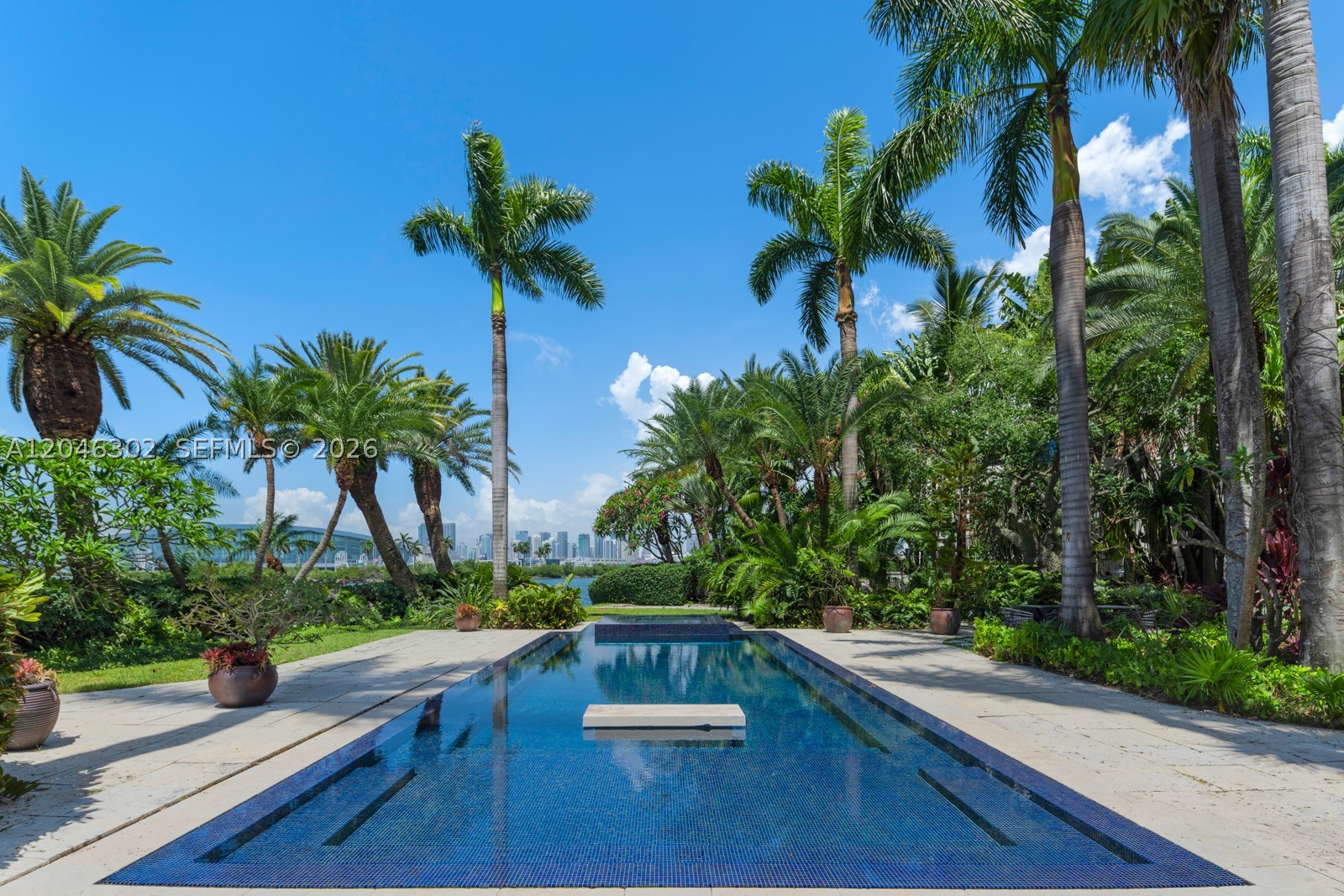 16 Palm Ave Miami Beach, FL 33139