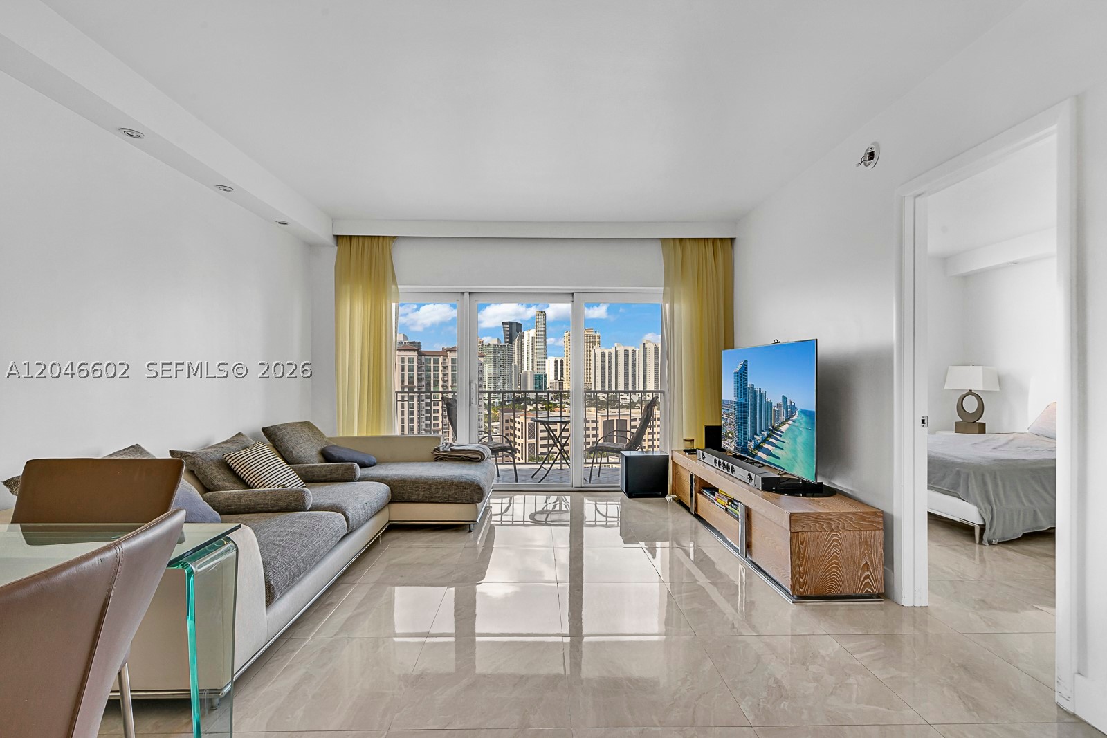 image Arlen House Condo8