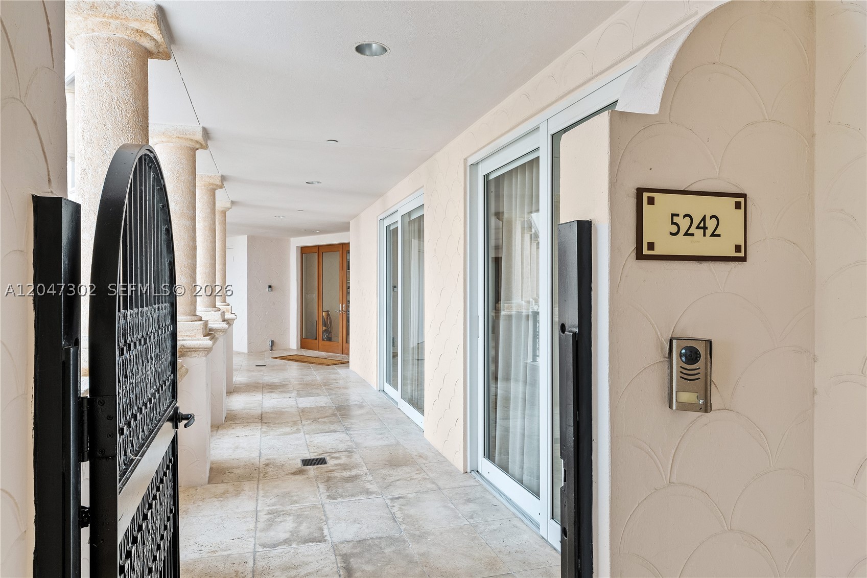 5242 Fisher Is Dr #5242 Miami Beach, FL 33109