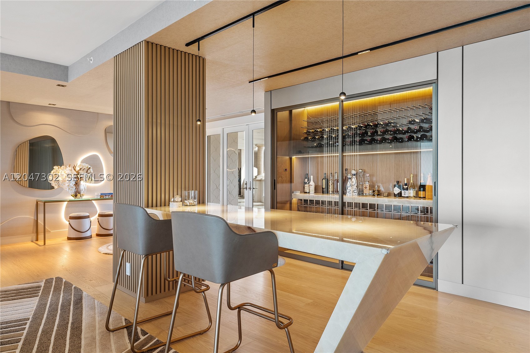 5242 Fisher Is Dr #5242 Miami Beach, FL 33109