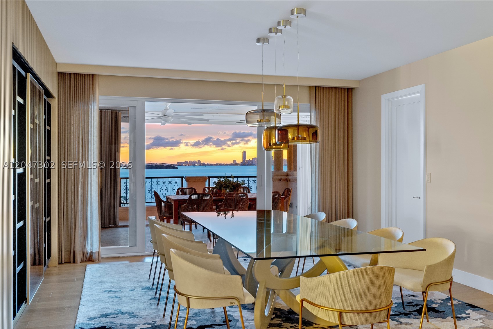 5242 Fisher Is Dr #5242 Miami Beach, FL 33109
