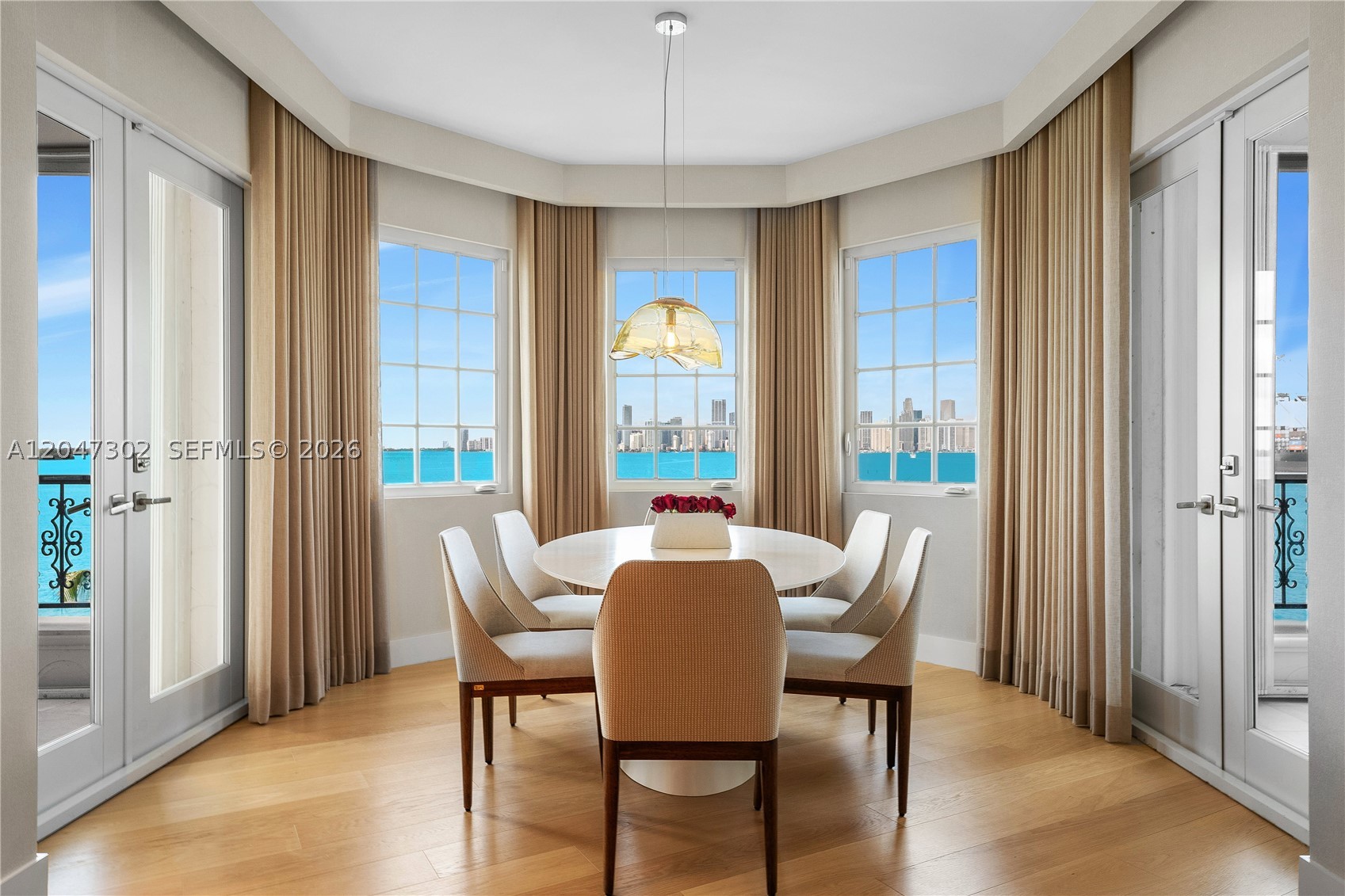 5242 Fisher Is Dr #5242 Miami Beach, FL 33109