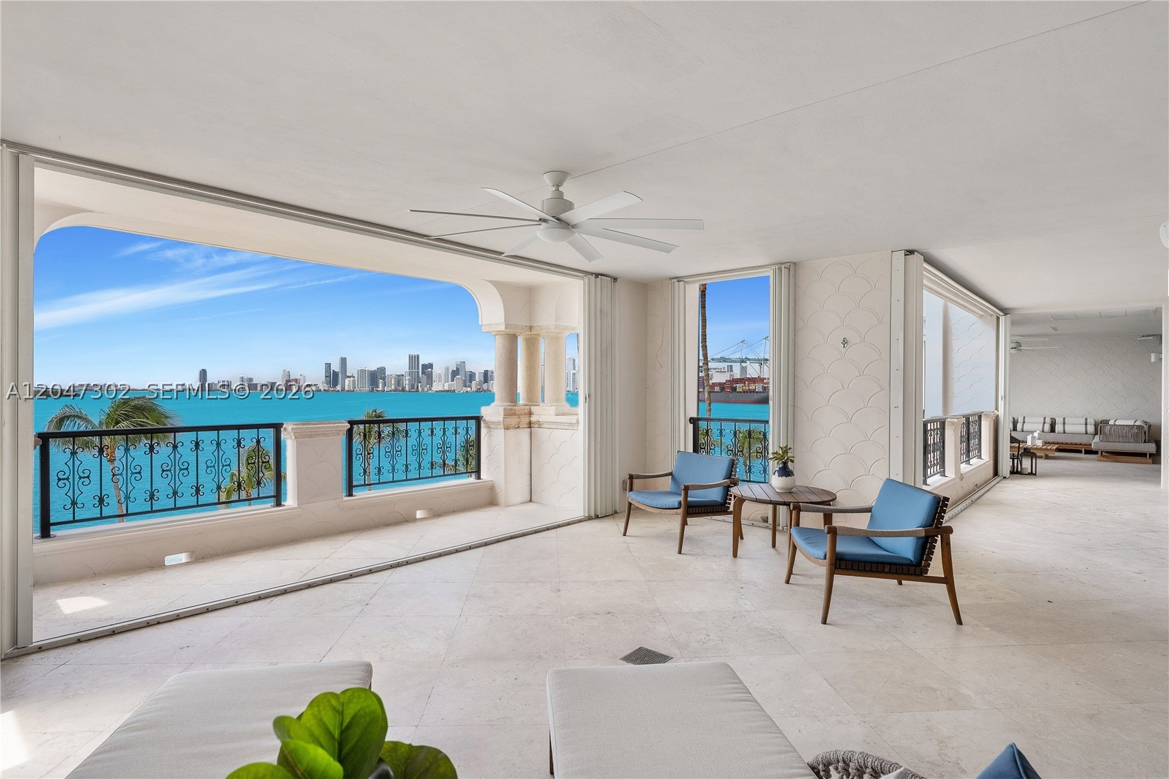 5242 Fisher Is Dr #5242 Miami Beach, FL 33109