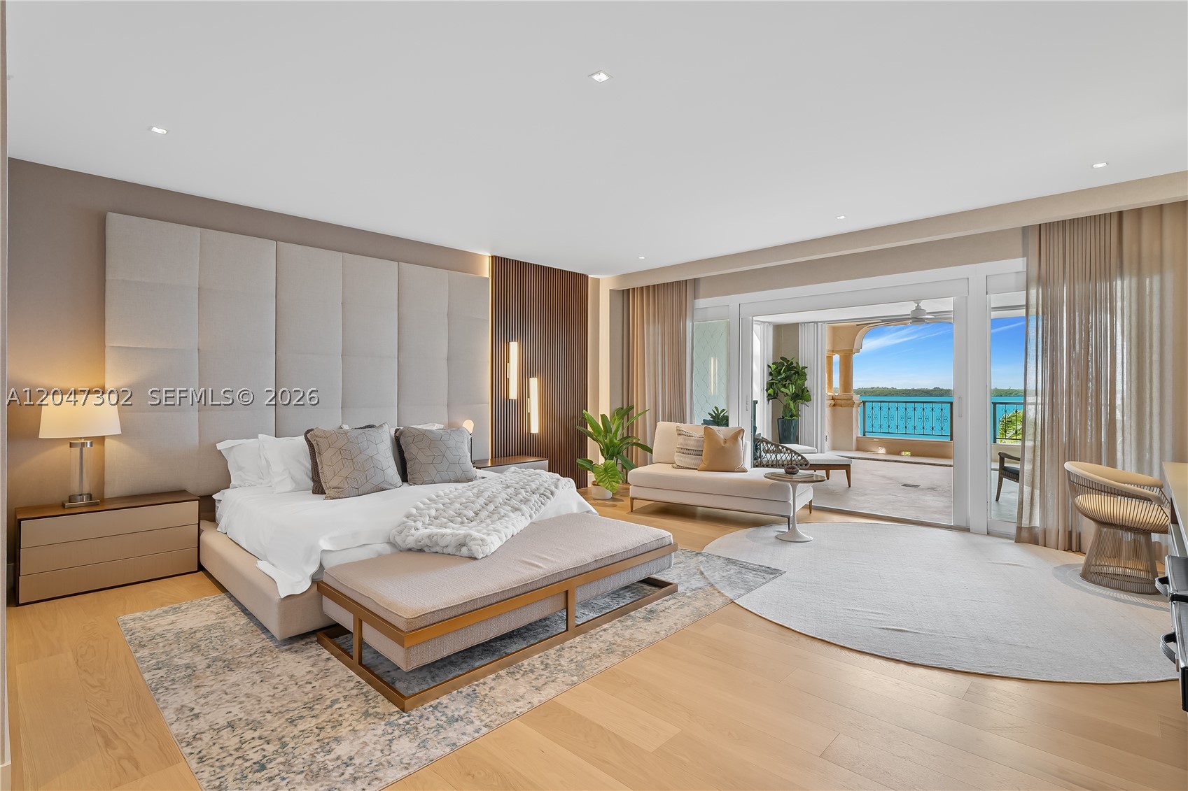 5242 Fisher Is Dr #5242 Miami Beach, FL 33109