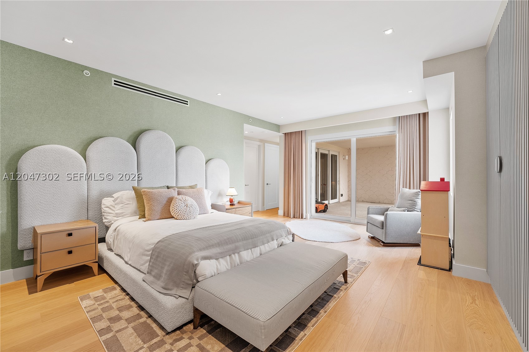 5242 Fisher Is Dr #5242 Miami Beach, FL 33109
