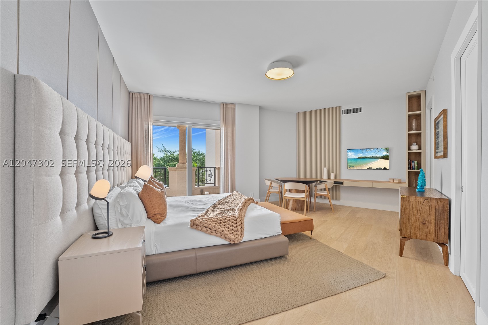 5242 Fisher Is Dr #5242 Miami Beach, FL 33109