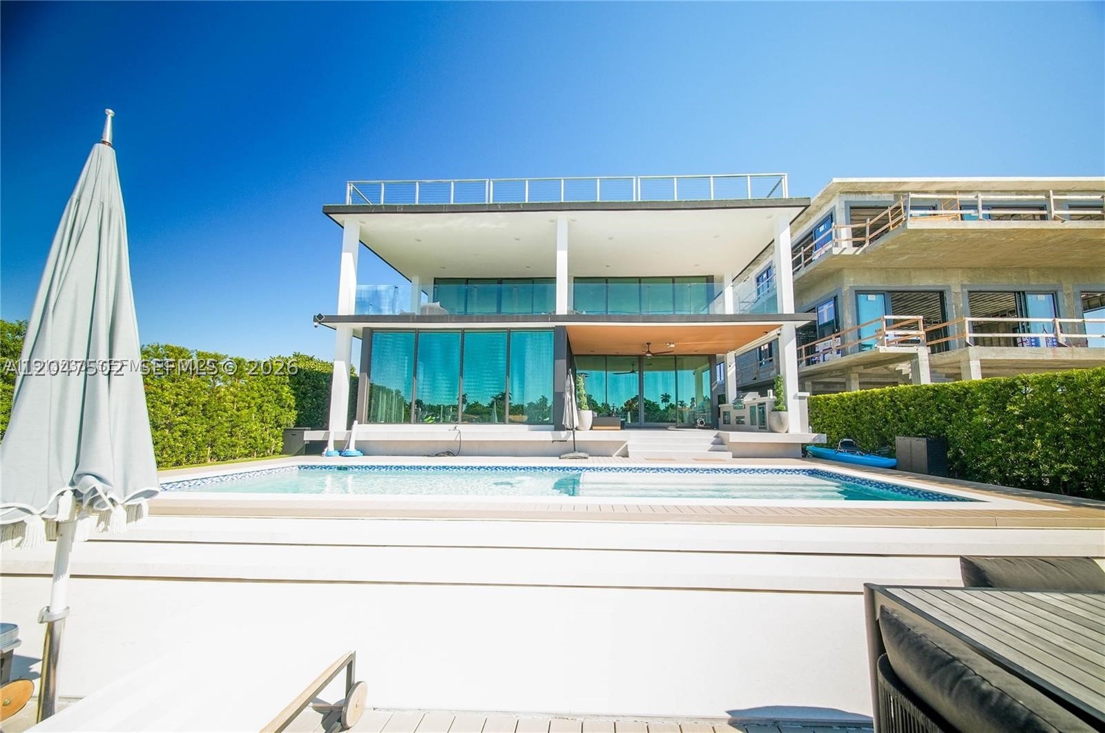 7520 W Treasure Dr North Bay Village, FL 33141